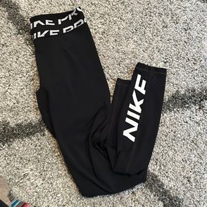 Nike Pro leggings- Medium
